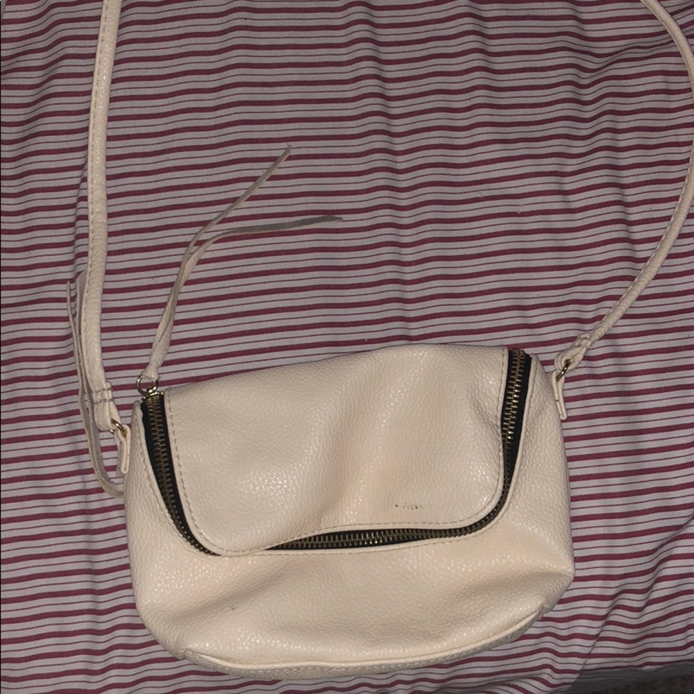 Cross body purse